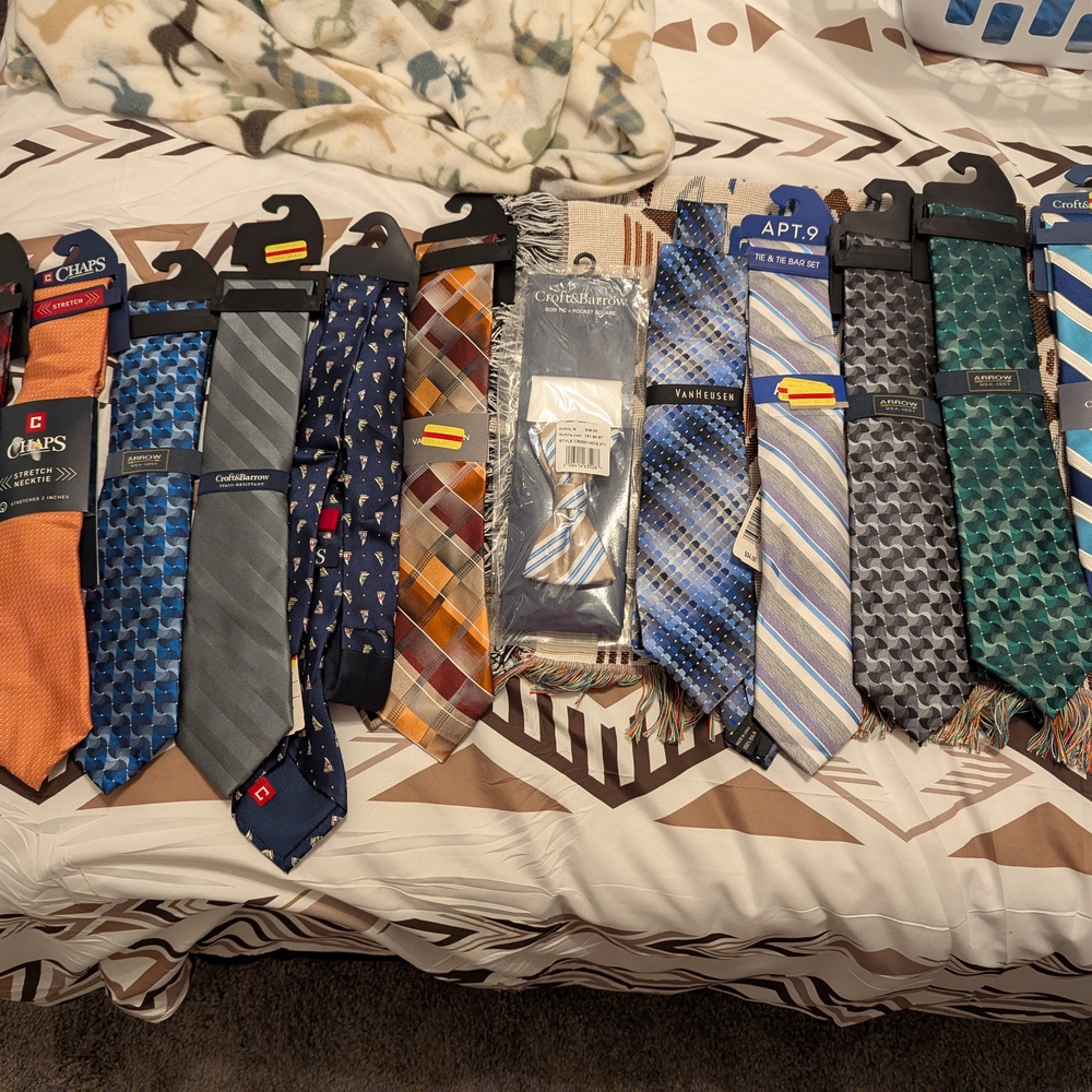 Van Heusen Blue Patterned Men's Tie - Van Heusen
